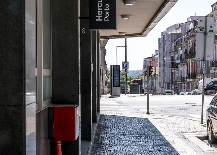 Staysome Herculano Aparthotel