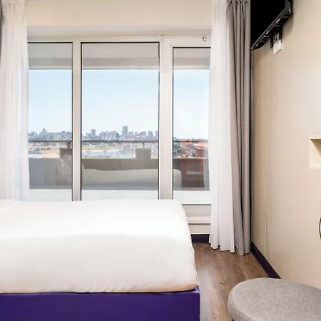Staysome Herculano Appart hôtel 2*