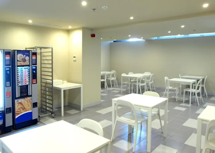 Staysome Herculano 2*